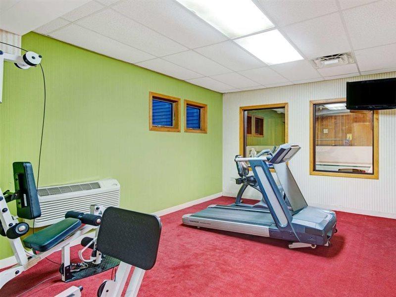 Days Hotel By Wyndham Methuen Ma Conference Center Екстер'єр фото